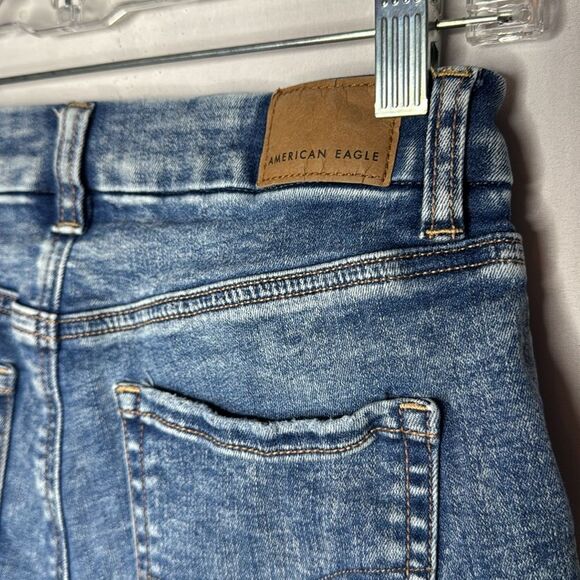 American Eagle Next Level Stretch Curvy High Rise Shortie Jeans Shorts. Size 00. - Picture 5 of 8